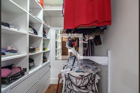 Casa à venda com 154m², 3 quartos e sem vagaCloset