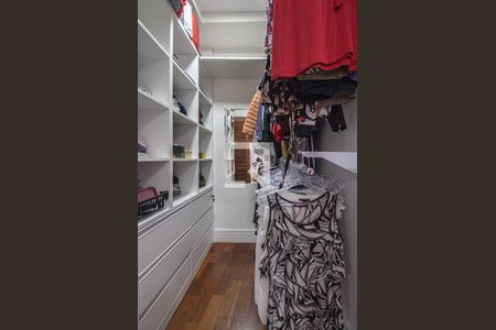 Casa à venda com 154m², 3 quartos e sem vagaCloset