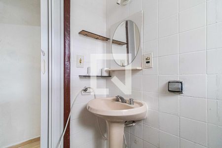 Casa à venda com 120m², 5 quartos e 2 vagas Casa à venda com 120m², 5 quartos e 2 vagasSuite 01 - Banheiro