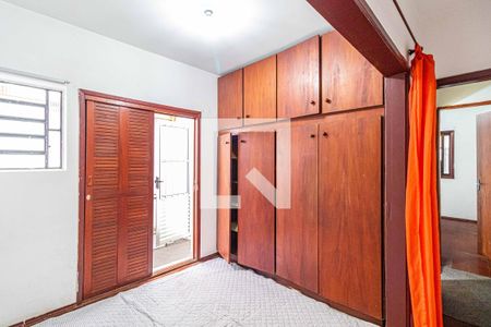 Casa à venda com 120m², 5 quartos e 2 vagas Casa à venda com 120m², 5 quartos e 2 vagasSuite 02