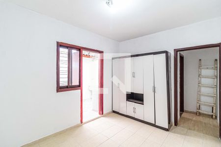 Casa à venda com 120m², 5 quartos e 2 vagas Casa à venda com 120m², 5 quartos e 2 vagasSuite 01