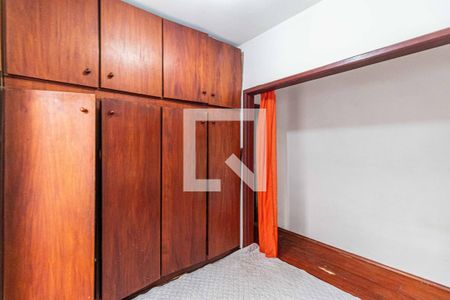 Casa à venda com 120m², 5 quartos e 2 vagas Casa à venda com 120m², 5 quartos e 2 vagasSuite 02