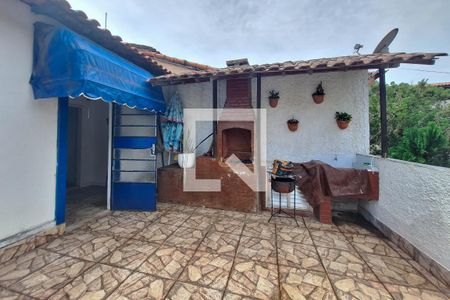Casa à venda com 100m², 3 quartos e 2 vagasTerraço