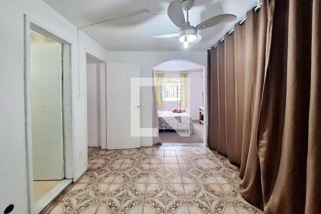 Casa à venda com 100m², 3 quartos e 2 vagasSuíte 2