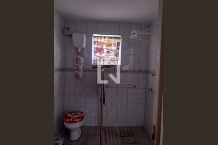 Banheiro de casa à venda com 3 quartos, 146m² em Horto Florestal, Belo Horizonte