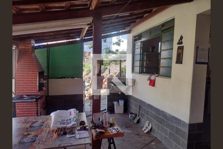 Casa à venda com 146m², 3 quartos e 2 vagasÁrea Externa