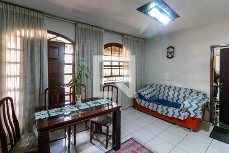 Sala de casa à venda com 3 quartos, 193m² em Dom Bosco, Belo Horizonte