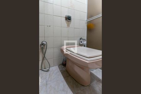 Casa à venda com 193m², 3 quartos e 4 vagasBanheiro Social