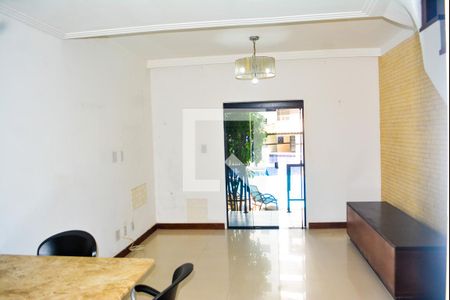 Sala de casa para alugar com 2 quartos, 85m² em Armação, Salvador