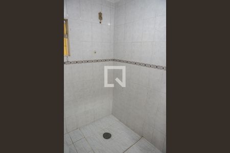Banheiro de casa à venda com 3 quartos, 137m² em Parque Gerassi, Santo André