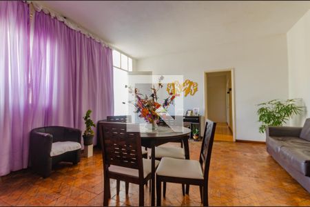 Sala de casa para alugar com 5 quartos, 300m² em Brotas, Salvador