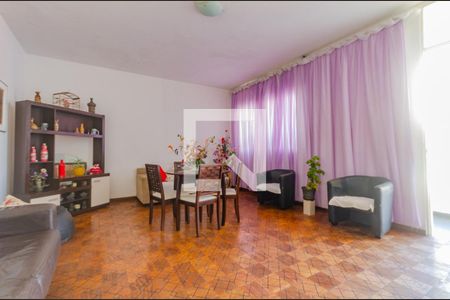 Sala de casa para alugar com 5 quartos, 300m² em Brotas, Salvador