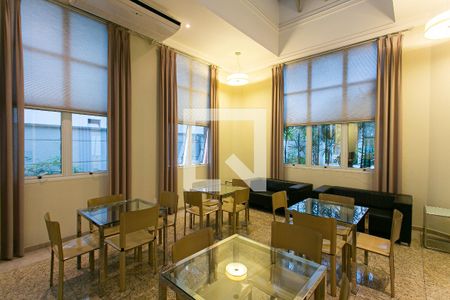 Apartamento à venda com 234m², 4 quartos e 4 vagasÁrea comum - Salão de festas