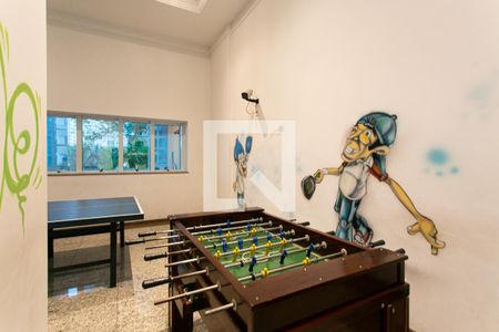 Apartamento à venda com 234m², 4 quartos e 4 vagasÁrea comum - Salão de jogos Juvenil