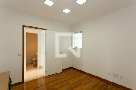 Apartamento à venda com 234m², 4 quartos e 4 vagasEscritório
