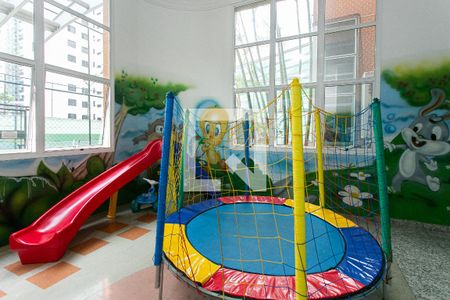 Apartamento à venda com 234m², 4 quartos e 4 vagasÁrea comum - Brinquedoteca