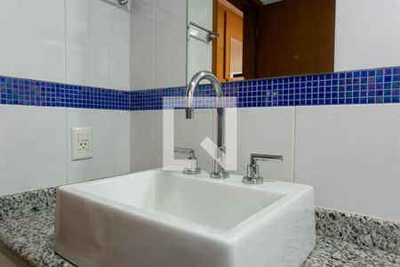 Apartamento à venda com 234m², 4 quartos e 4 vagasBanheiro da Suíte 3