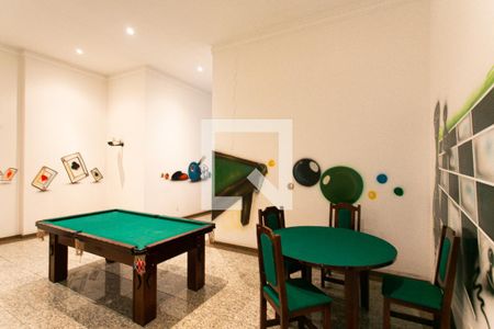 Apartamento à venda com 234m², 4 quartos e 4 vagasÁrea comum - Salão de jogos Adulto