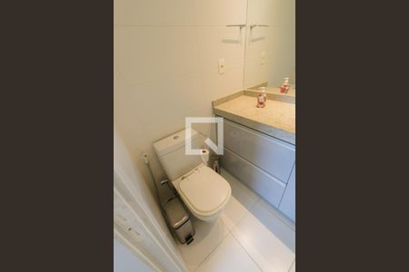 Apartamento à venda com 78m², 2 quartos e 1 vagaBanheiro da Suíte