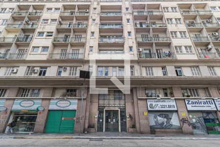 Apartamento à venda com 51m², 1 quarto e sem vagaFachada e portaria