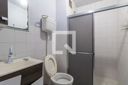 Banheiro de apartamento à venda com 1 quarto, 51m² em Floresta, Porto Alegre