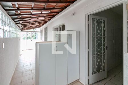 Apartamento à venda com 105m², 2 quartos e 2 vagas Apartamento à venda com 105m², 2 quartos e 2 vagasCozinha e Área de Serviço