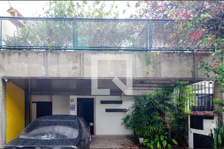 Fachada de casa à venda com 3 quartos, 200m² em Planalto Paulista, São Paulo