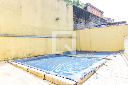 Casa à venda com 280m², 3 quartos e 4 vagas Casa à venda com 280m², 3 quartos e 4 vagasPiscina