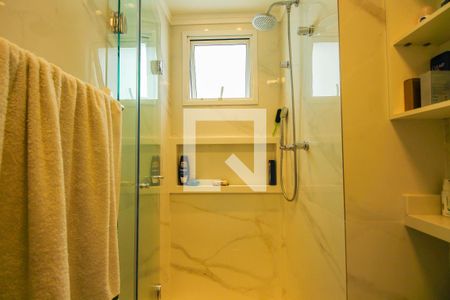 Apartamento à venda com 108m², 3 quartos e 3 vagasBanheiro da suíte