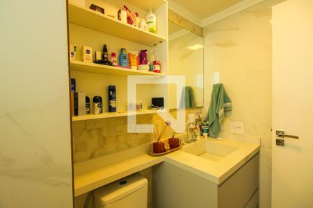 Apartamento à venda com 108m², 3 quartos e 3 vagasBanheiro da suíte