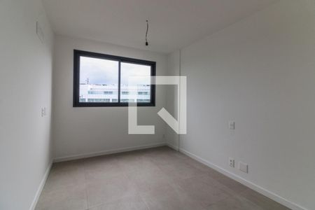 Suíte de apartamento para alugar com 2 quartos, 79m² em Barra da Tijuca, Rio de Janeiro