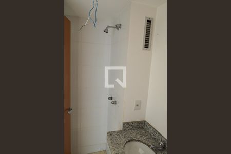 Apartamento à venda com 60m², 2 quartos e 1 vaga Apartamento à venda com 60m², 2 quartos e 1 vagaBanheiro