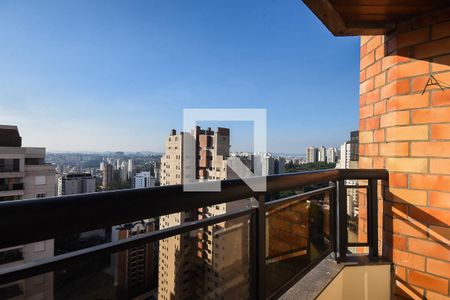 Apartamento à venda com 500m², 4 quartos e 4 vagasVaranda da suíte 2