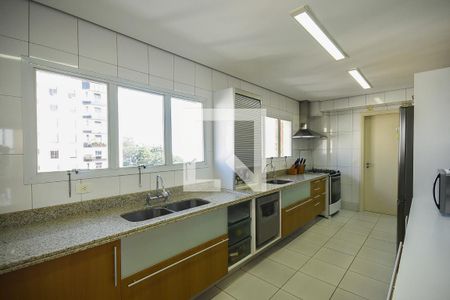 Apartamento à venda com 500m², 4 quartos e 4 vagasCozinha