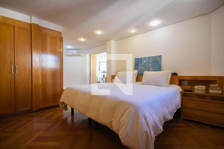 Apartamento à venda com 500m², 4 quartos e 4 vagasSuíte 3 da cobertura