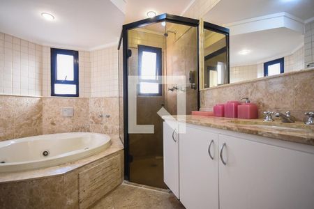 Apartamento à venda com 500m², 4 quartos e 4 vagasBanheiro suíte 2