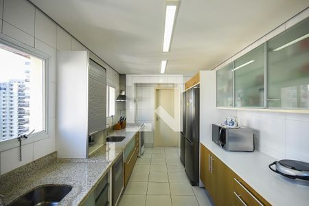 Apartamento à venda com 500m², 4 quartos e 4 vagasCozinha
