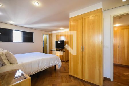 Apartamento à venda com 500m², 4 quartos e 4 vagasSuíte 3 da cobertura