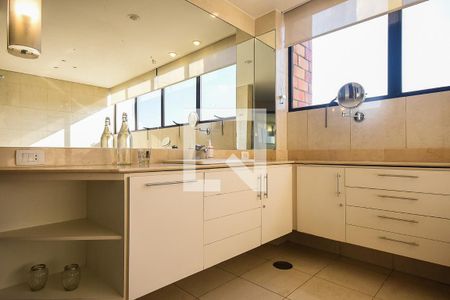 Apartamento à venda com 500m², 4 quartos e 4 vagasBanheiro 2 suíte 3