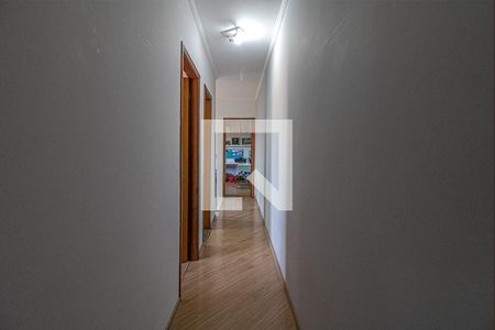 corredor para os comodos_2 de casa à venda com 3 quartos, 164m² em Vila Santo Estéfano, São Paulo