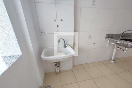 Apartamento à venda com 122m², 3 quartos e 2 vagas Apartamento à venda com 122m², 3 quartos e 2 vagas1º Pav - Cozinha e Área de Serviço