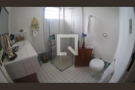 Banheiro 2 de casa à venda com 3 quartos, 550m² em Butantã, São Paulo