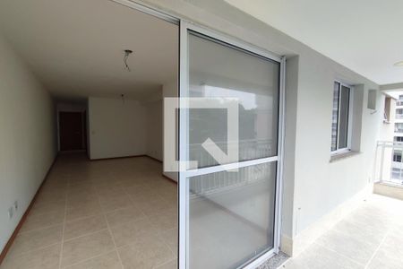 Sala e Varanda de apartamento à venda com 3 quartos, 82m² em Taquara, Rio de Janeiro
