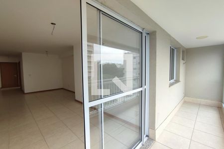 Sala e Varanda de apartamento à venda com 3 quartos, 82m² em Taquara, Rio de Janeiro