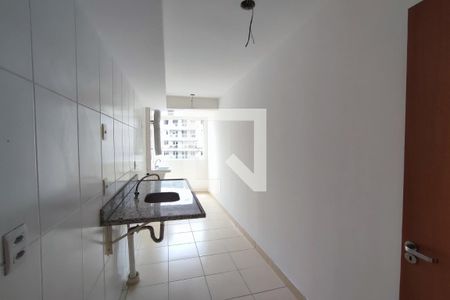Apartamento à venda com 82m², 3 quartos e 1 vaga Apartamento à venda com 82m², 3 quartos e 1 vagaCozinha e Área de Serviço