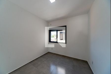 Quarto 2 de apartamento para alugar com 2 quartos, 51m² em Jardim Algarve, Viamão