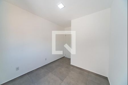 Quarto 2 de apartamento para alugar com 2 quartos, 51m² em Jardim Algarve, Viamão