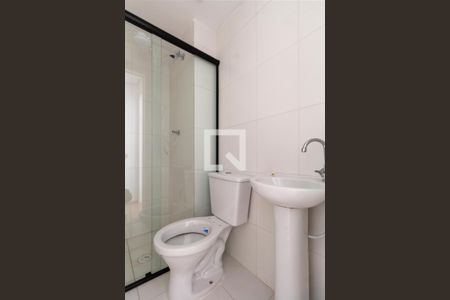 Banheiro de apartamento para alugar com 2 quartos, 38m² em Vila Ré, São Paulo