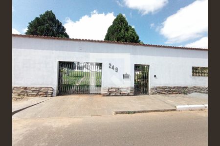 Casa à venda com 2000m², 4 quartos e 10 vagas