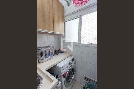 Apartamento à venda com 68m², 2 quartos e 1 vagaÁrea de serviço 